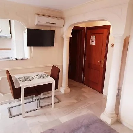 Apartment Fan Flat Carreteria Málaga